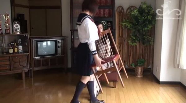 Japan handspank mom and daughter